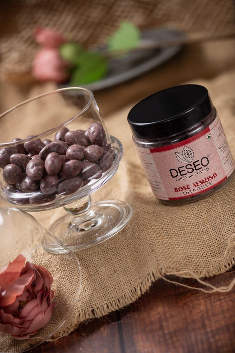 ROSE ALMOND DRAGEES